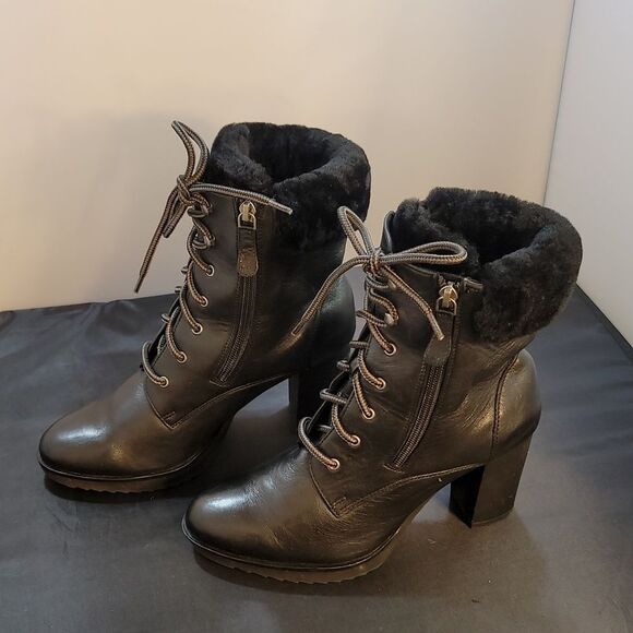 JOHNSON &MURPHY ROCHELLE WOMEN'S LACE-UP BLOCK HEEL BOOT - Picture 5 of 16